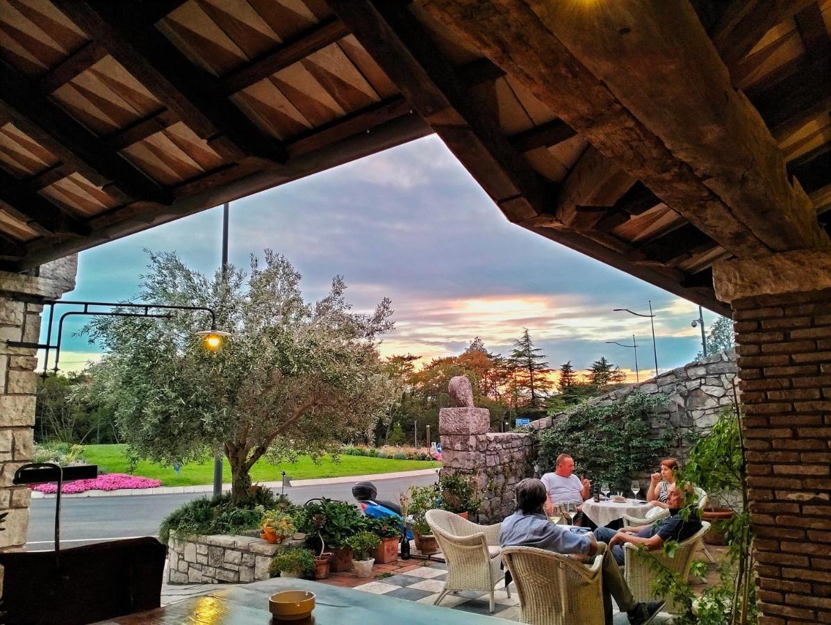 מלון סיסטיאנה Gran Osteria Tre Noci מראה חיצוני תמונה