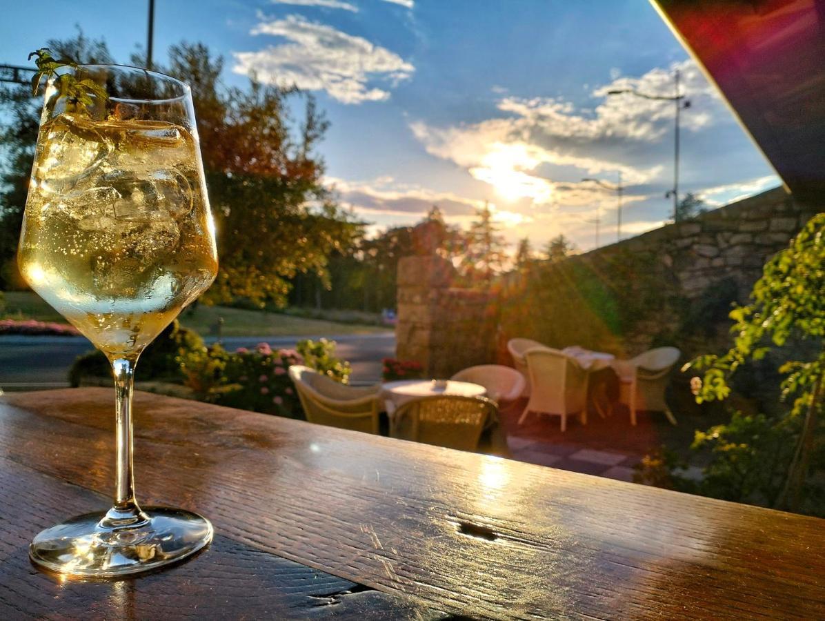 מלון סיסטיאנה Gran Osteria Tre Noci מראה חיצוני תמונה
