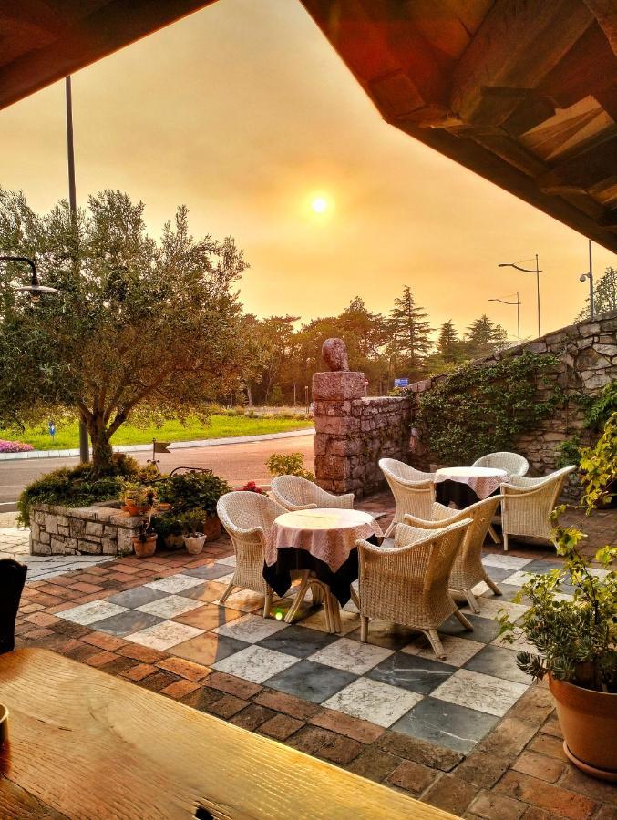 מלון סיסטיאנה Gran Osteria Tre Noci מראה חיצוני תמונה