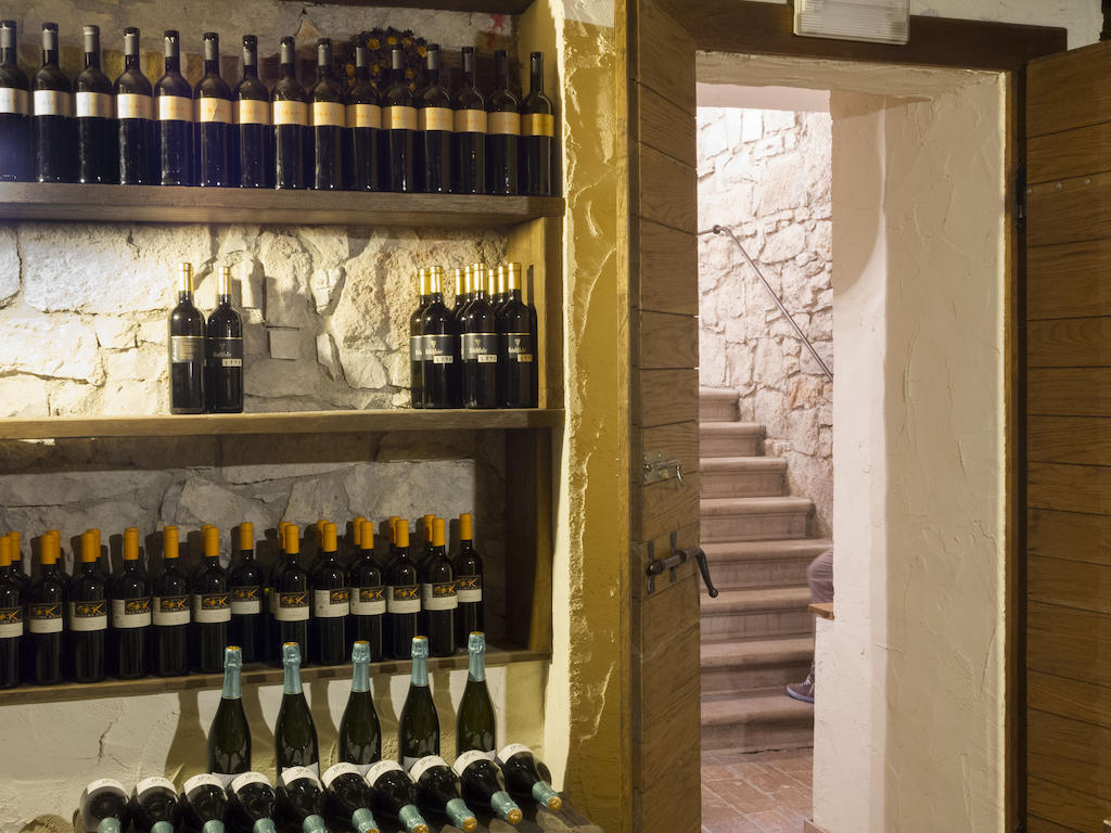 מלון סיסטיאנה Gran Osteria Tre Noci מראה חיצוני תמונה